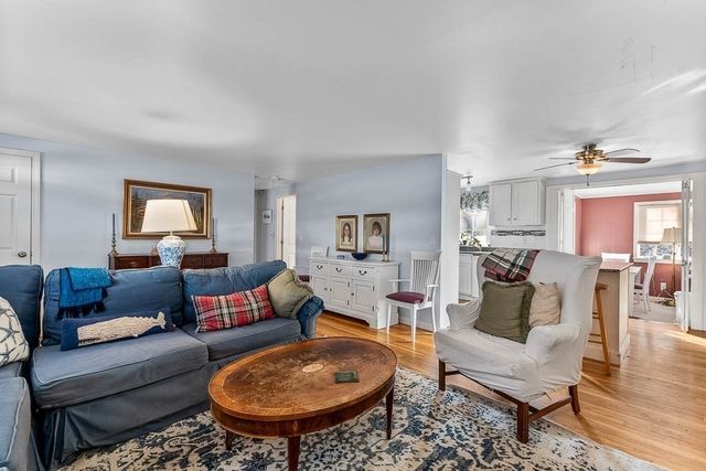 21 Spinning Brook Rd, Yarmouth, MA 02664