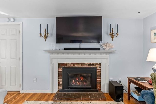 21 Spinning Brook Rd, Yarmouth, MA 02664