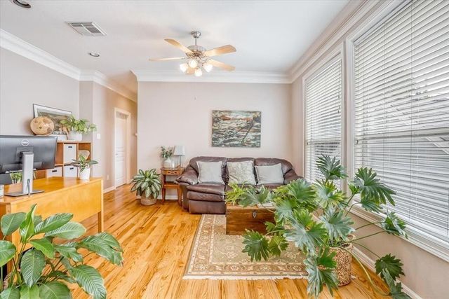 1735 Michigan Street, Houston, TX 77006