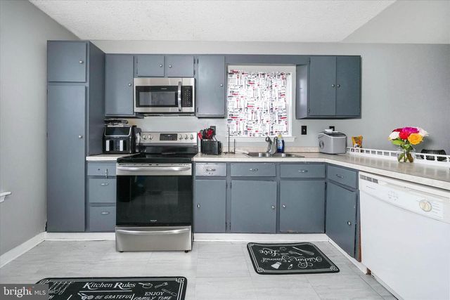 98 THREE RIVERS DR, Newark, DE 19702