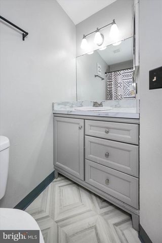 98 THREE RIVERS DR, Newark, DE 19702