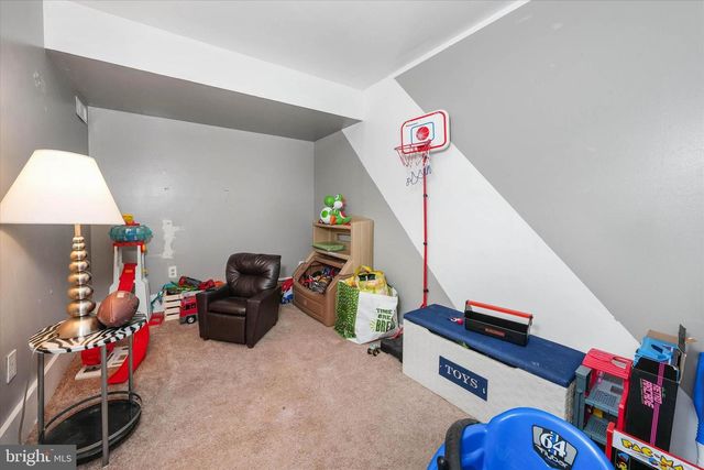 98 THREE RIVERS DR, Newark, DE 19702