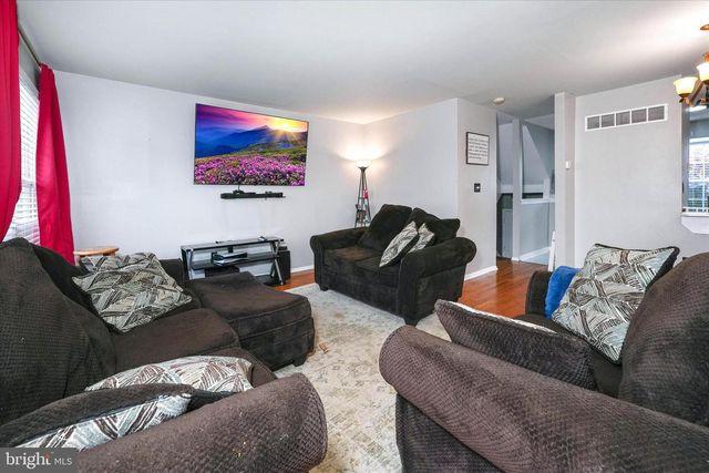 98 THREE RIVERS DR, Newark, DE 19702