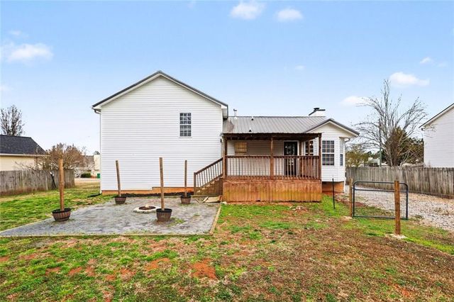 204 Winchester Drive, Villa Rica, GA 30180