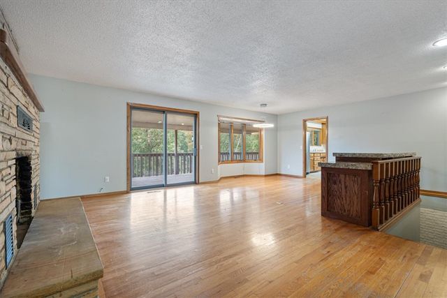10401 Virden Lane, Gravette, AR 72736