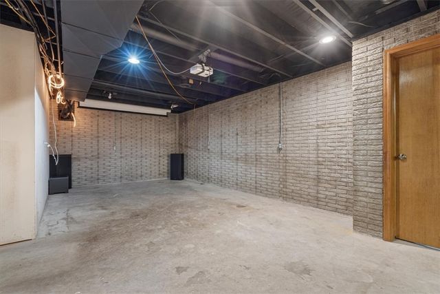 10401 Virden Lane, Gravette, AR 72736