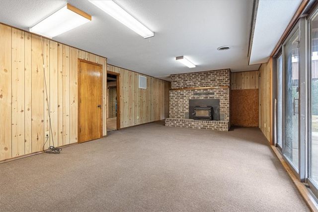 10401 Virden Lane, Gravette, AR 72736