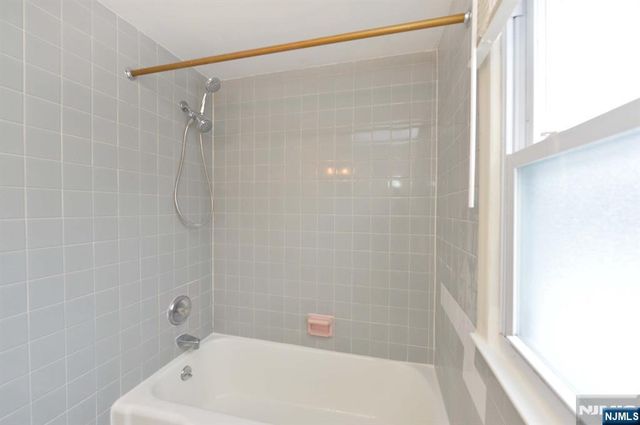 26 Bank Street, Midland Park, NJ 07432