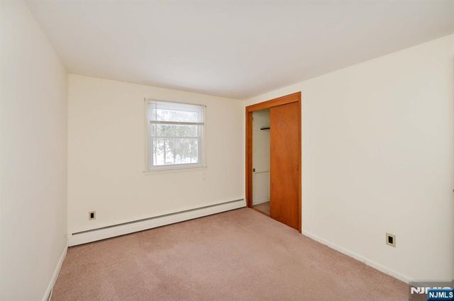 26 Bank Street, Midland Park, NJ 07432