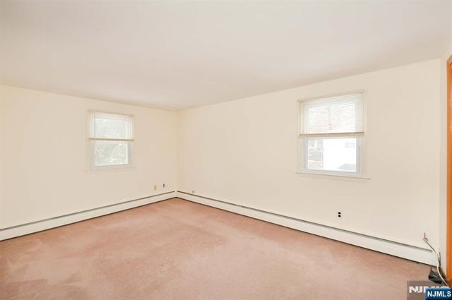 26 Bank Street, Midland Park, NJ 07432