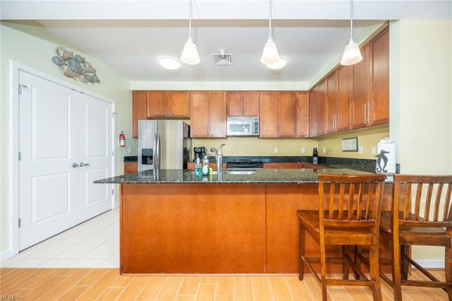 3700 Sandpiper Rd Apt 217, Virginia Beach, VA 23456
