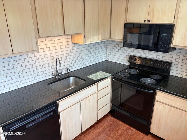 456 Michele Way, Sparks, NV 89431
