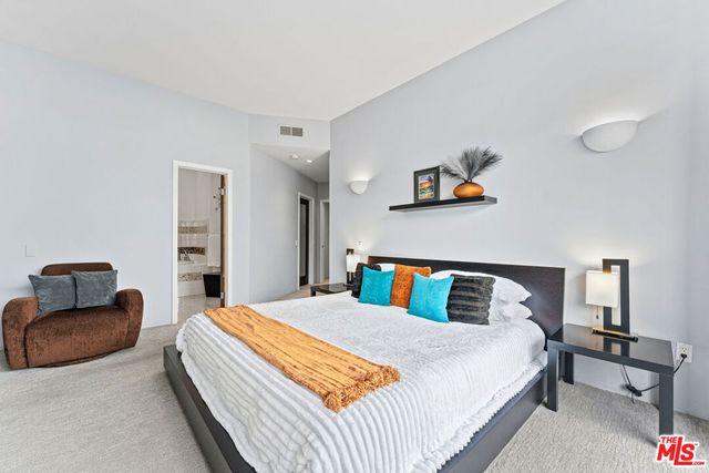 625 Huntley Drive 4, West Hollywood, CA 90069
