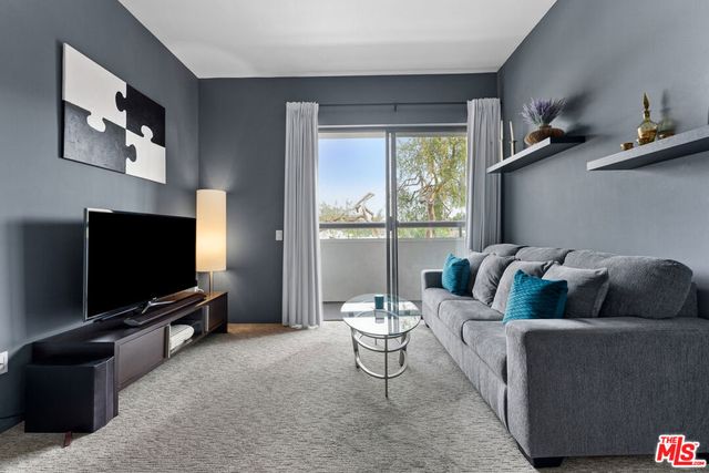 625 Huntley Drive 4, West Hollywood, CA 90069
