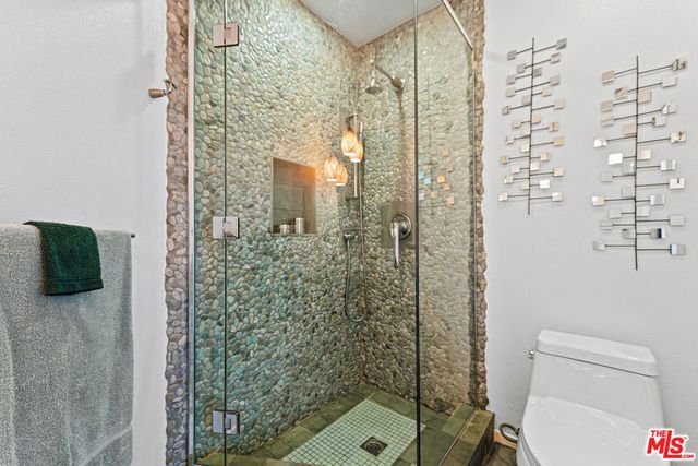 625 Huntley Drive 4, West Hollywood, CA 90069