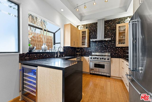 625 Huntley Drive 4, West Hollywood, CA 90069