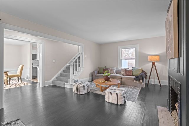 815 Broad Boulevard, Cuyahoga Falls, OH 44221