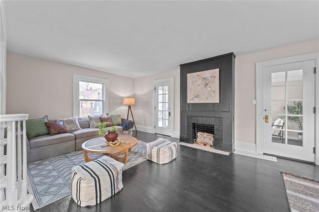 815 Broad Boulevard, Cuyahoga Falls, OH 44221