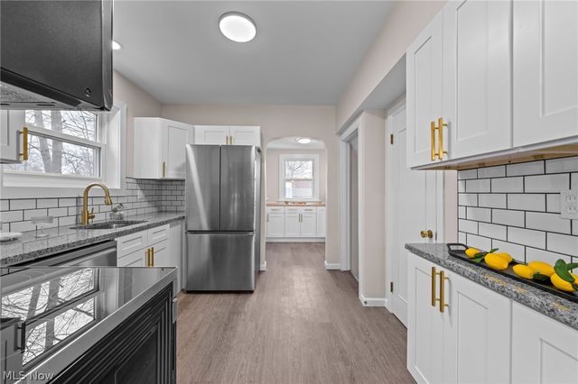 815 Broad Boulevard, Cuyahoga Falls, OH 44221