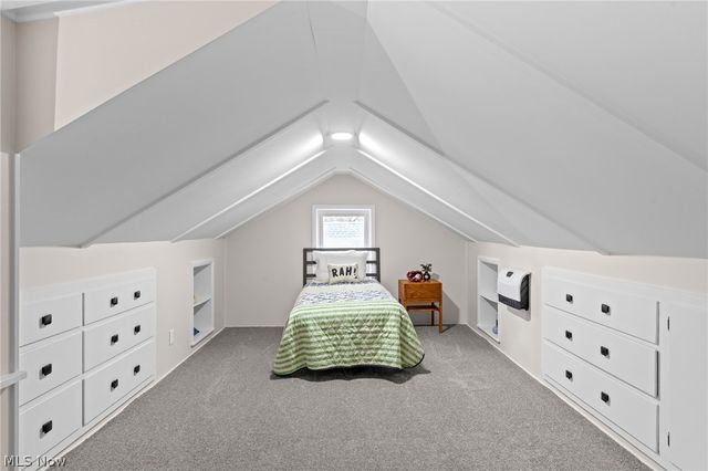 815 Broad Boulevard, Cuyahoga Falls, OH 44221