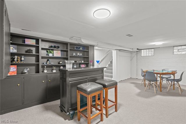 815 Broad Boulevard, Cuyahoga Falls, OH 44221