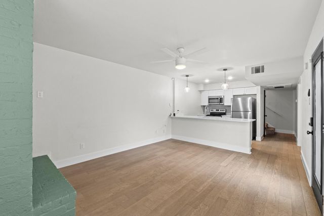 909 Reinli ST 101, Austin, TX 78751
