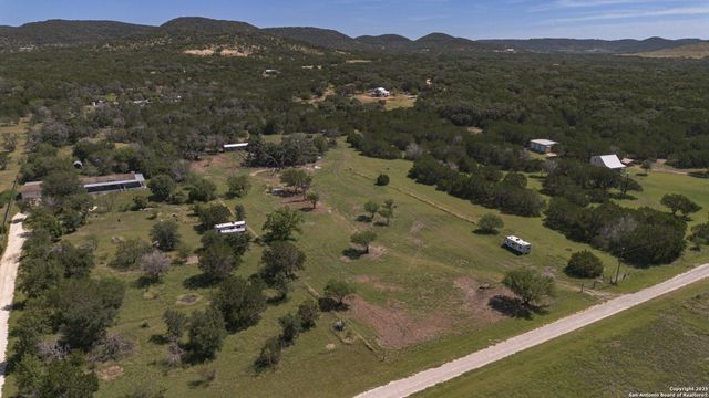 222 & TBD Deer, Tarpley, TX 78883