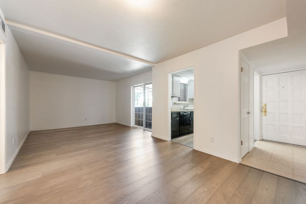 2803 Rio Branco Street 202 J, Farmers Branch, TX 75234 — photo 4