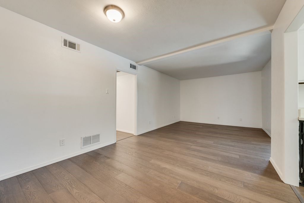 2803 Rio Branco Street 202 J, Farmers Branch, TX 75234 — photo 5