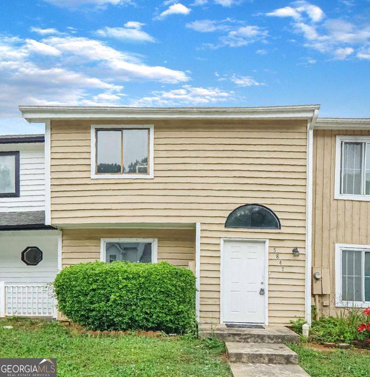 5847 Trent Walk Drive, Lithonia, GA 30038