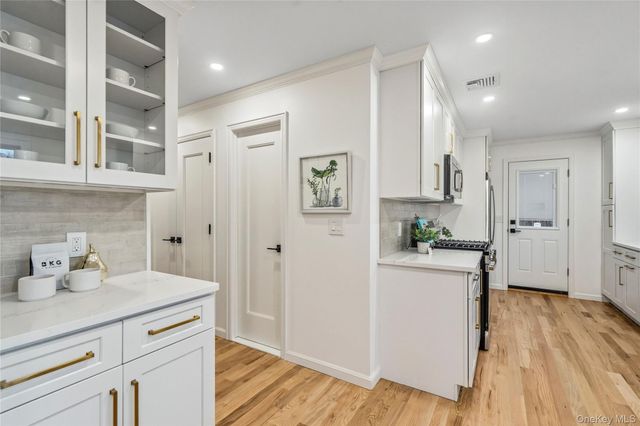 2 Mohegan Drive, Massapequa, NY 11758