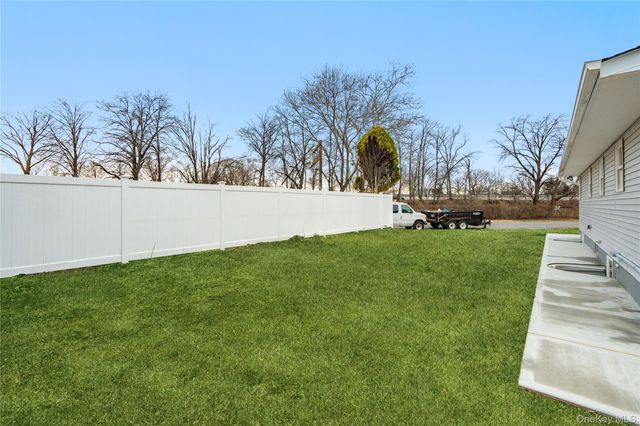 2 Mohegan Drive, Massapequa, NY 11758