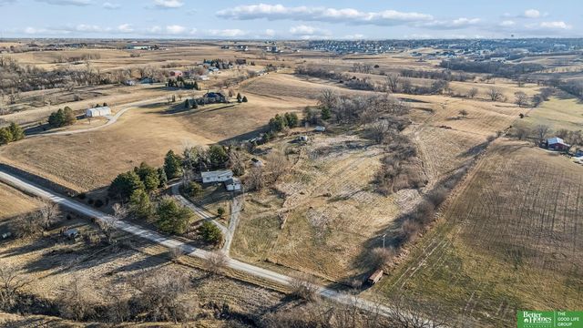 22302 W Angus Road, Gretna, NE 68028