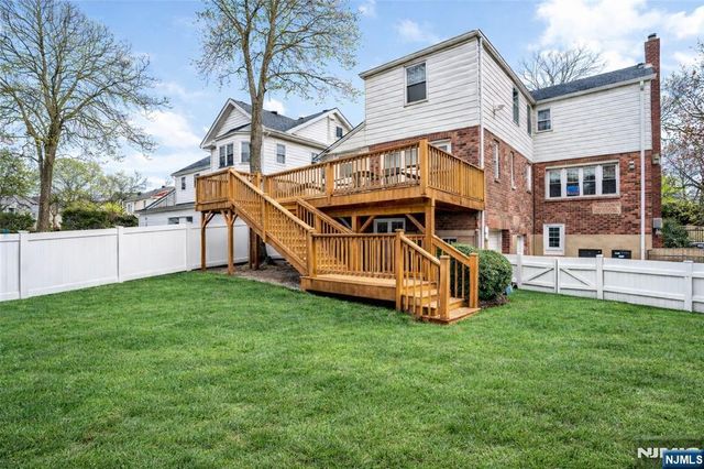 1284 Wellington Avenue, Teaneck, NJ 07666