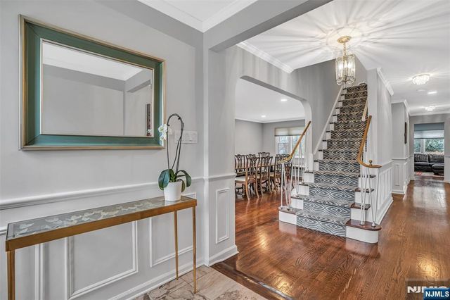 1284 Wellington Avenue, Teaneck, NJ 07666