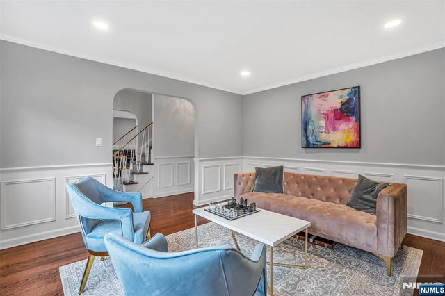 1284 Wellington Avenue, Teaneck, NJ 07666