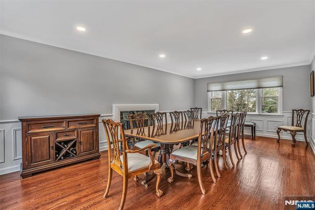 1284 Wellington Avenue, Teaneck, NJ 07666