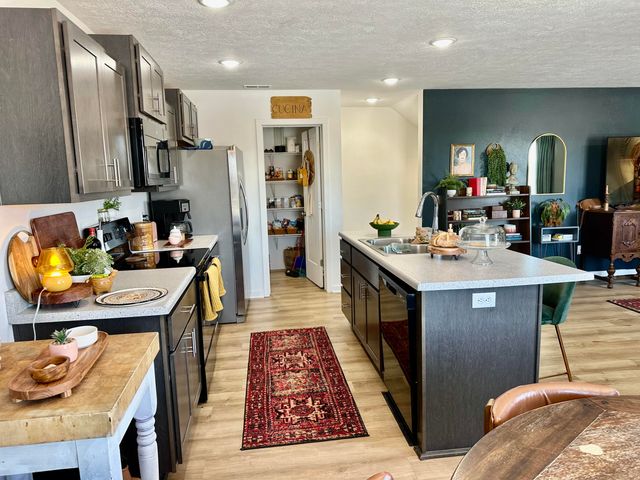 301 Great Plains Street, Nixa, MO 65714