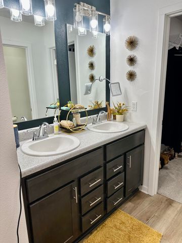 301 Great Plains Street, Nixa, MO 65714