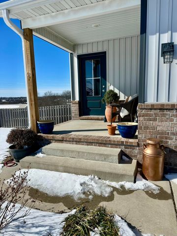 301 Great Plains Street, Nixa, MO 65714