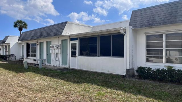 2638 E Gately Dr Drive E 31, West Palm Beach, FL 33415