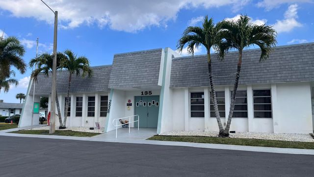 2638 E Gately Dr Drive E 31, West Palm Beach, FL 33415