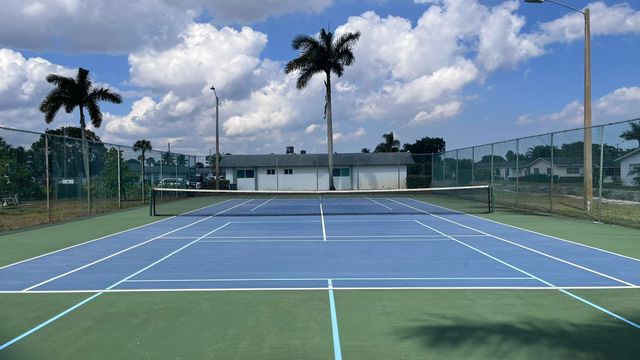 2638 E Gately Dr Drive E 31, West Palm Beach, FL 33415