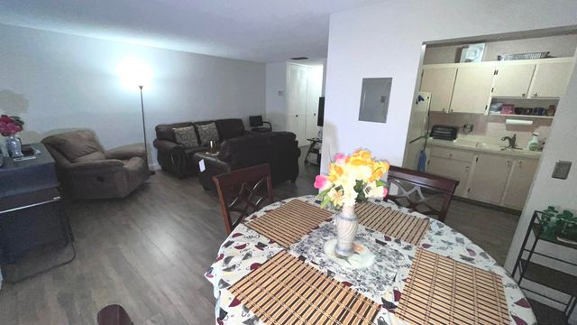 2638 E Gately Dr Drive E 31, West Palm Beach, FL 33415