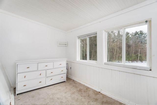 28 Holly Drive, Gardner, MA 01440