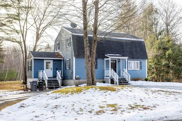 28 Holly Drive, Gardner, MA 01440