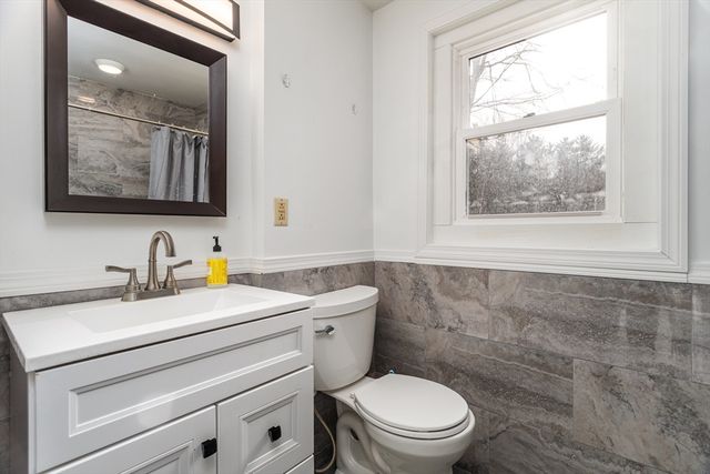 28 Holly Drive, Gardner, MA 01440