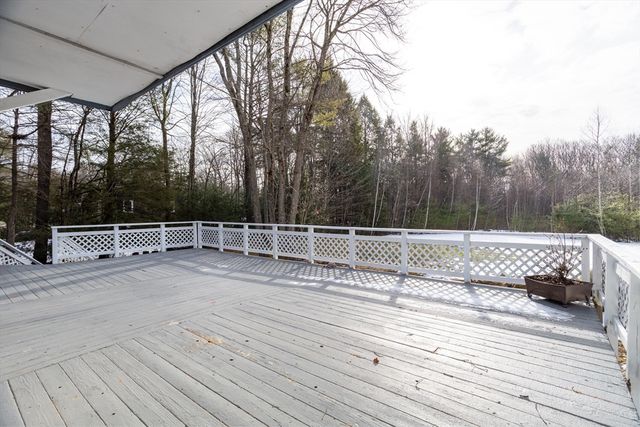 28 Holly Drive, Gardner, MA 01440