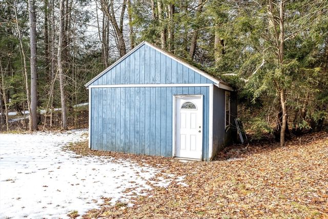 28 Holly Drive, Gardner, MA 01440