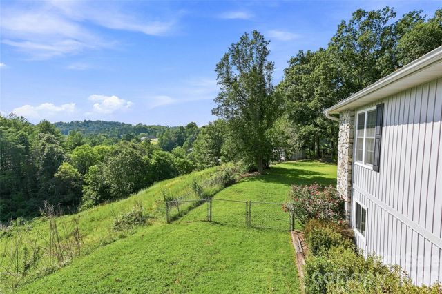 30 Morning Glory Lane, Weaverville, NC 28787